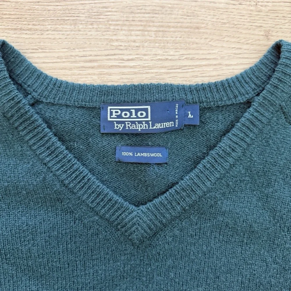 Men's Polo Ralph Lauren‎ V-Neck Lambswool Sweater - Size Large